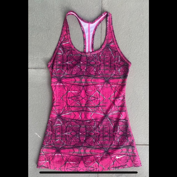 Nike Tops - Nike Dry fit athletic tank magenta
